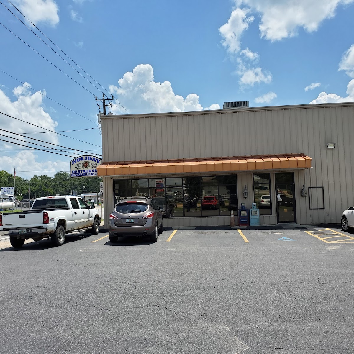 Holiday Restaurant-3