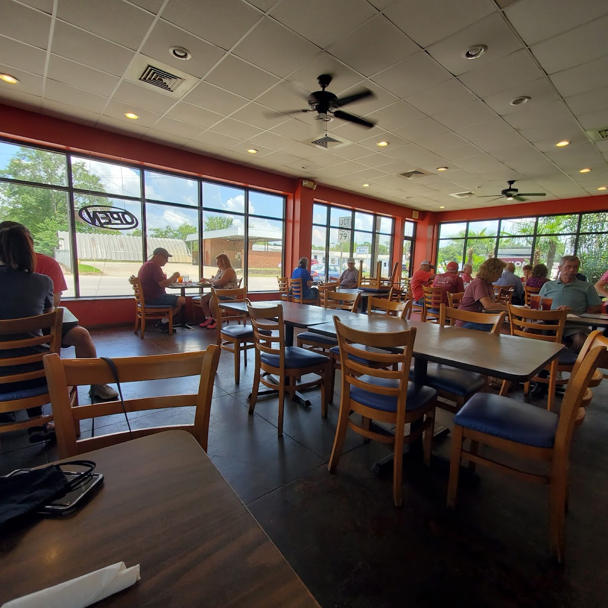 Holiday Restaurant-4